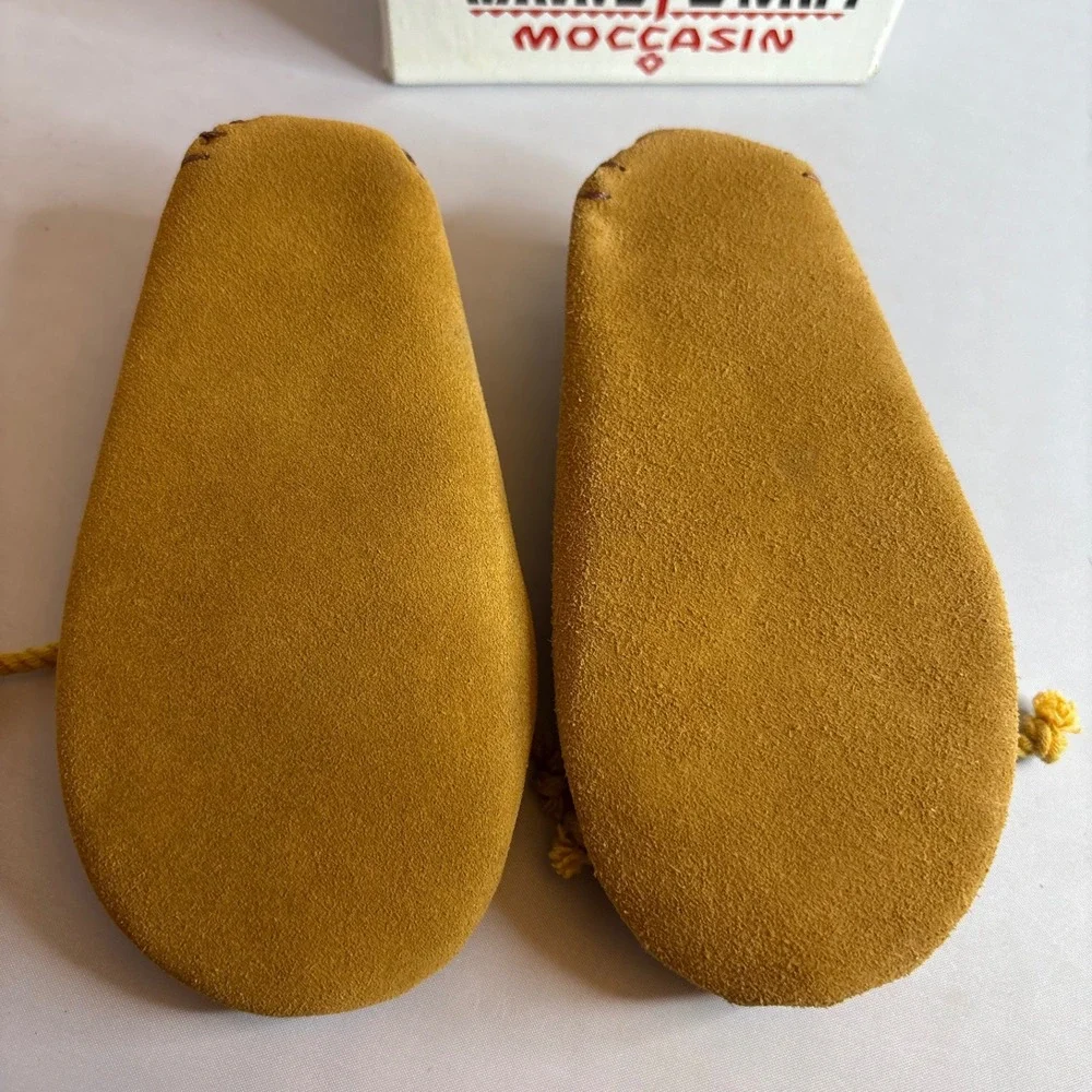 Minnetonka Moccasins Child Size 2 Brown Beaded Suede Soft Sole Infant Baby Shoes